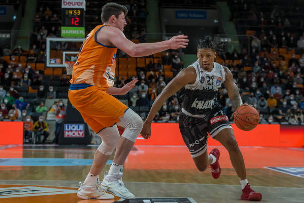 频率正在逐 频率正在逐